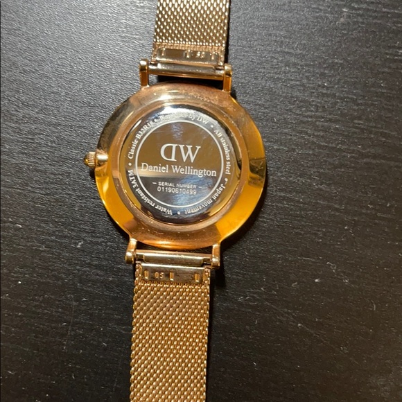 Daniel Wellington rose gold watch